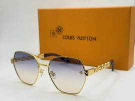 Picture of Louis Vuitton Sunglasses _SKUfw80879835fw